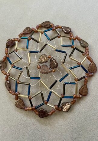 Topaz Leaves - Women's Handmade Beaded Wire Kippah