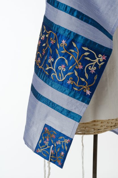 Noam - Women's Handmade Silk Tallit-3259