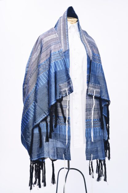 Noah - Handmade Unisex Woven Silk Tallit - Image 2